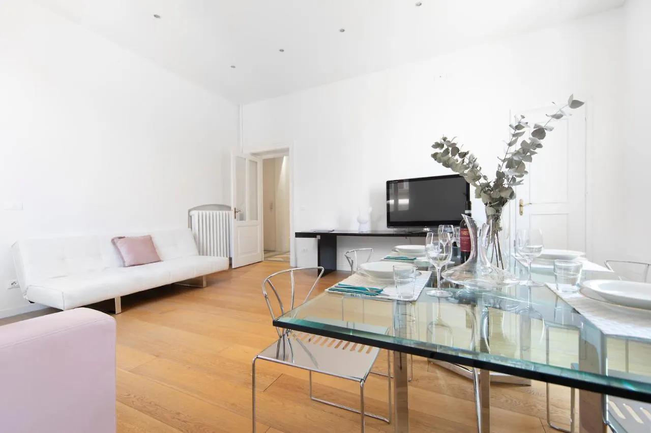 Ur-Nest Battisti Apartment Bologna