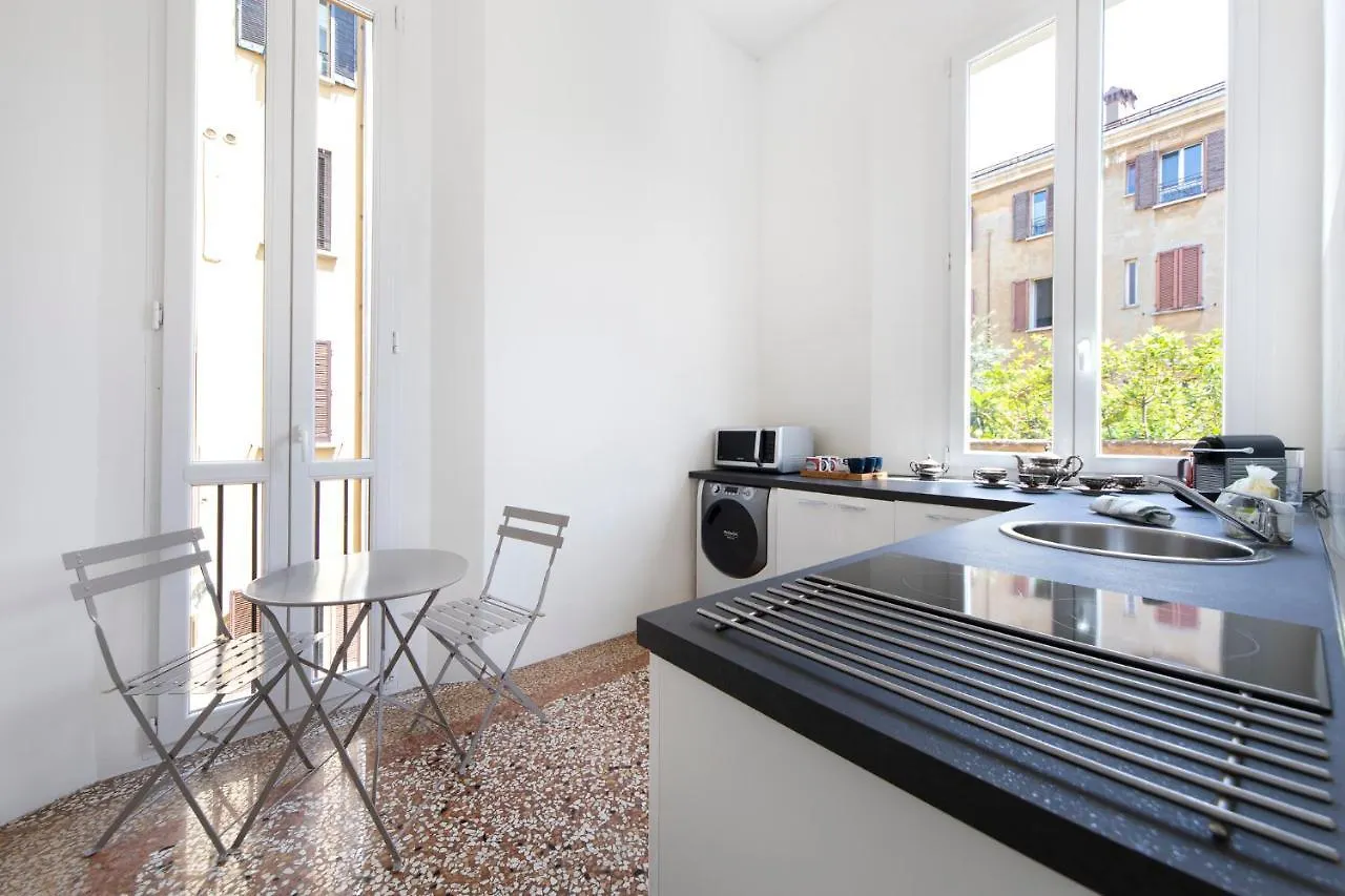 Ur-Nest Battisti Apartment Bologna