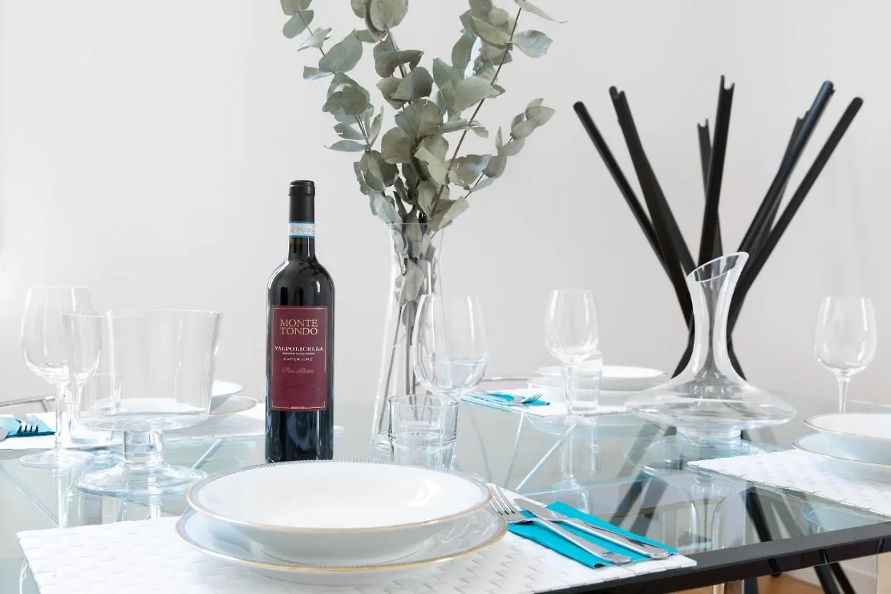 Ur-Nest Battisti Apartment Bologna