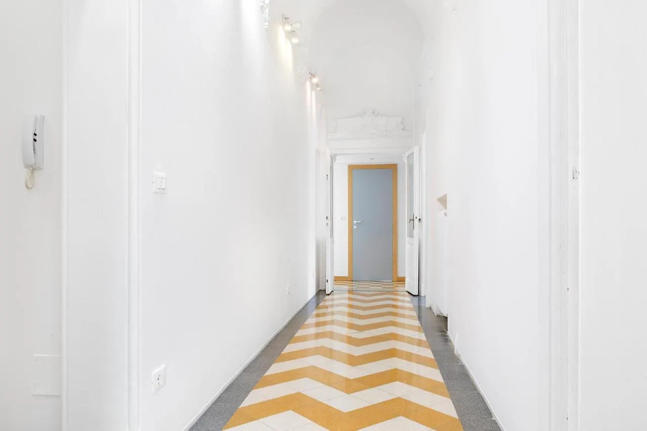 Ur-Nest Battisti Apartment Bologna 0*,