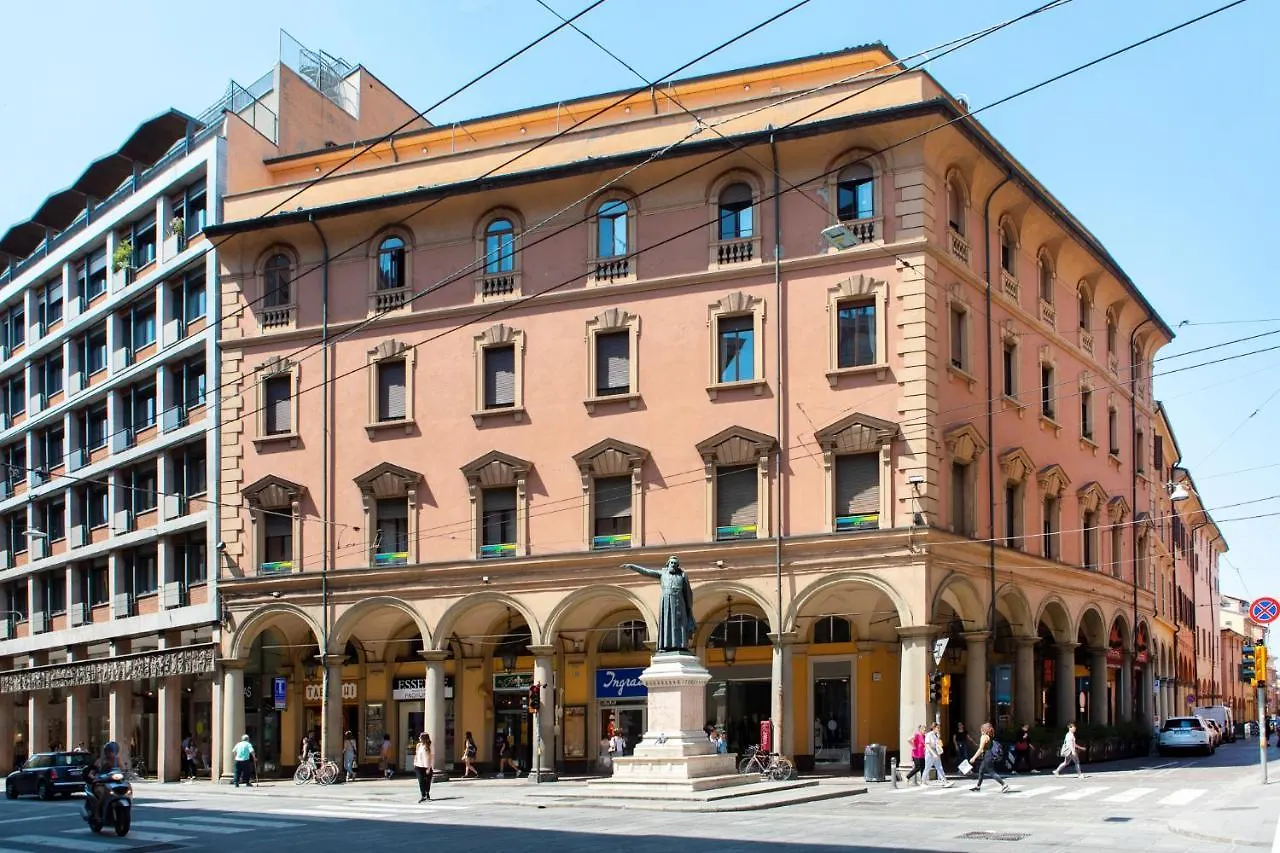 Ur-Nest Battisti Apartment Bologna